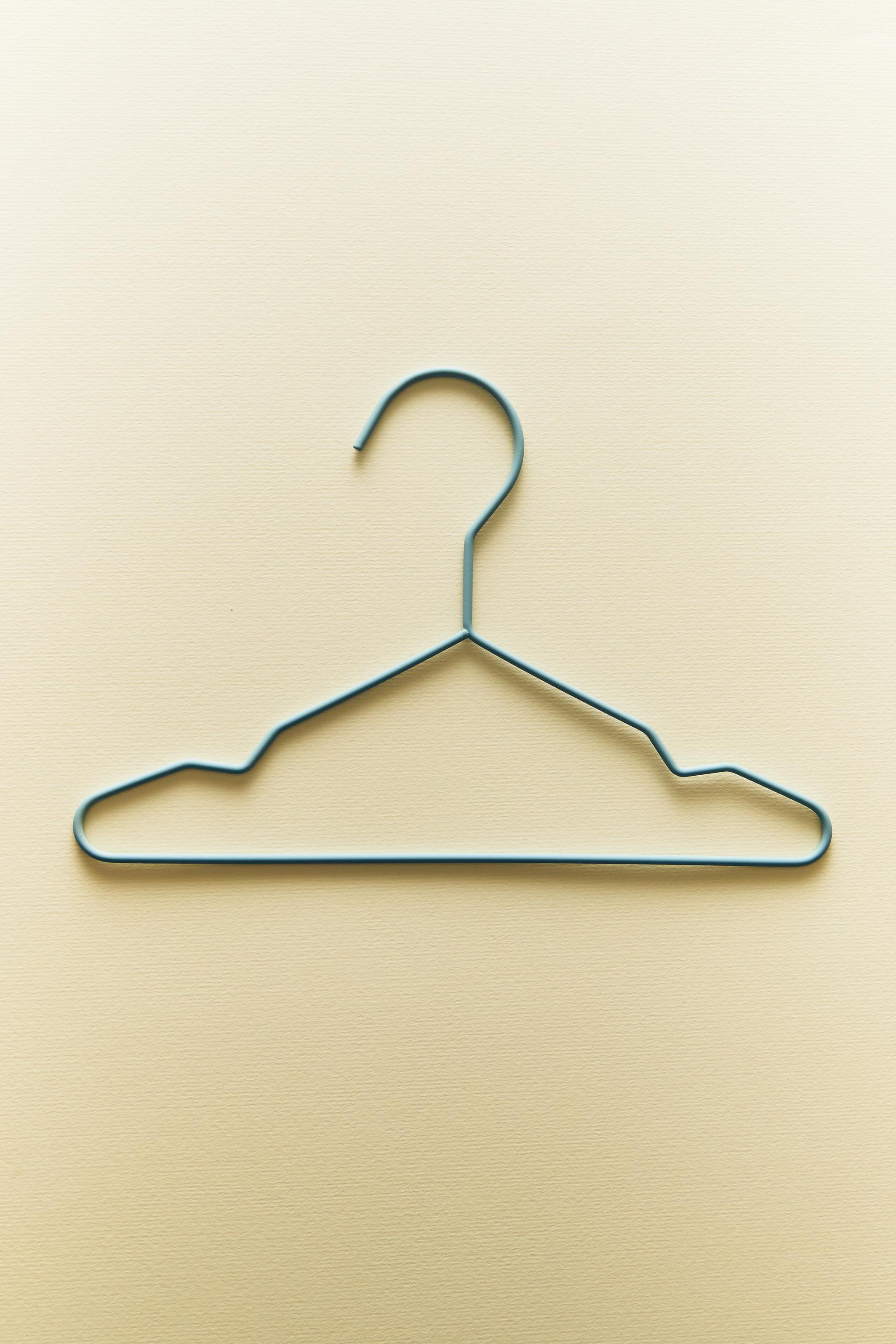 PACK OF RUBBERIZED BABY HANGERS (PACK 6)